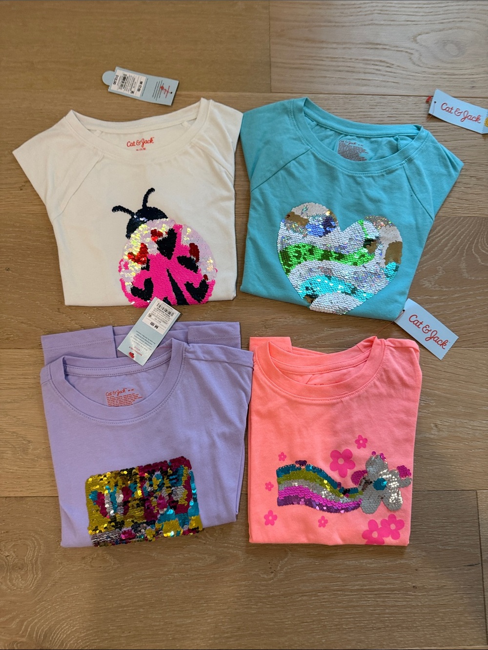 NWT Cat & Jack Bundle of 4 Kids' Sequin Graphic Short Sleeve Tee Set size m(8)